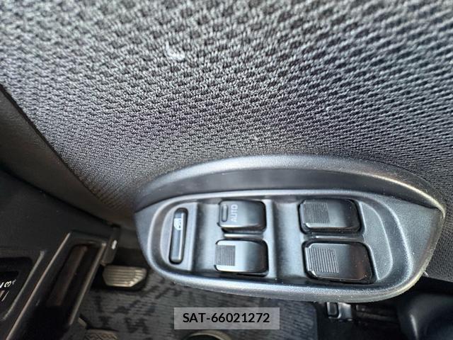 Daihatsu TERIOS KID 2007-03 8218286-6