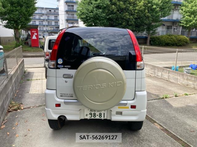 Daihatsu TERIOS KID 2004-06 8219813-8