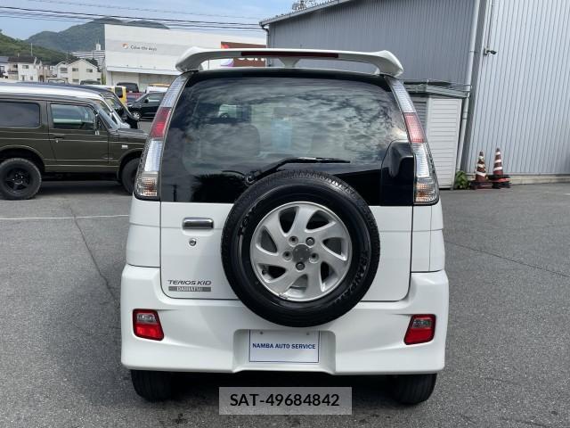 Daihatsu TERIOS KID 2008-10 8221523-7