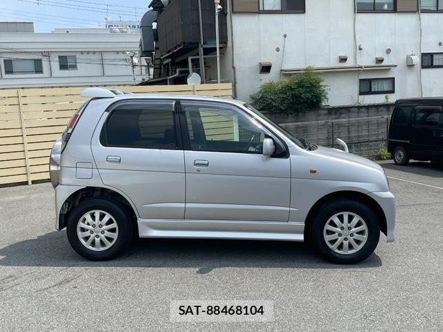 Daihatsu TERIOS KID 2007-01 8221524-3