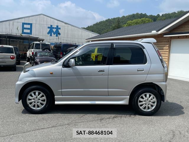 Daihatsu TERIOS KID 2007-01 8221524-4