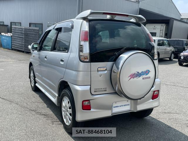 Daihatsu TERIOS KID 2007-01 8221524-6