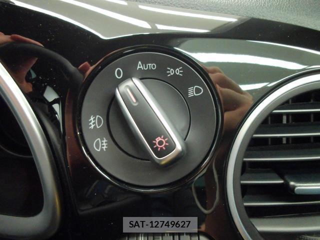 VolksWagen THE BEETLE 2017-07 8218343-13