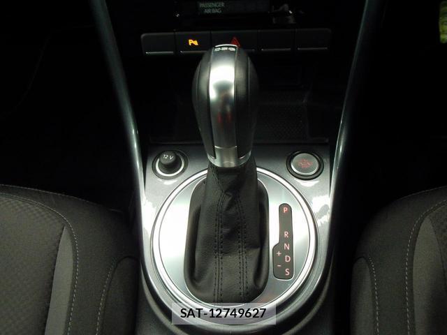 VolksWagen THE BEETLE 2017-07 8218343-9