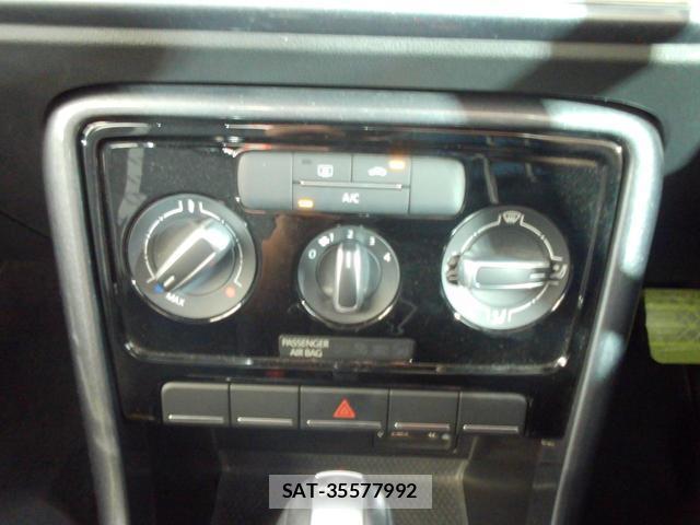 VolksWagen THE BEETLE 2016-10 8218346-8