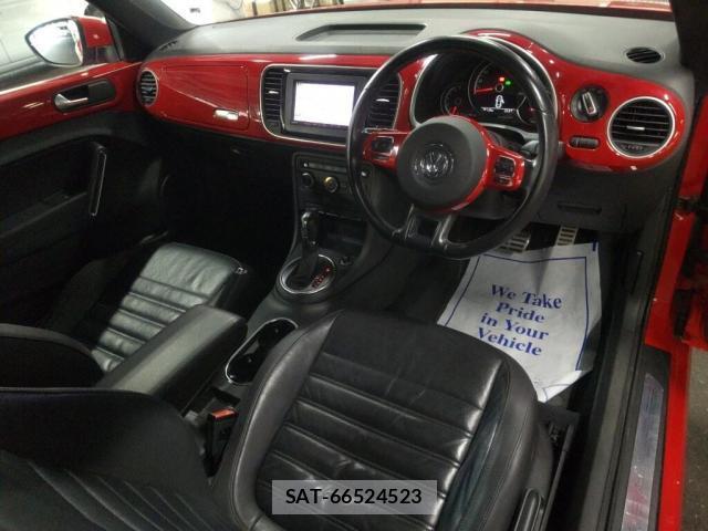 VolksWagen THE BEETLE 2012-10 8220528-2