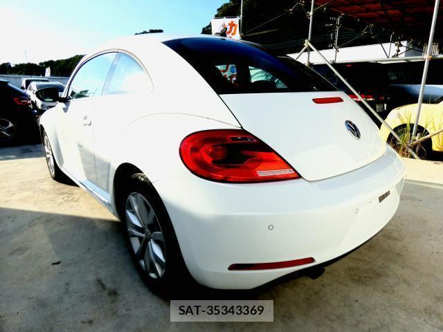 VolksWagen THE BEETLE 2015-06 8222147-2