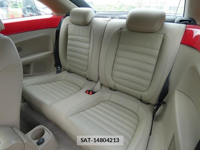 VolksWagen THE BEETLE 2013-02 8222467-6