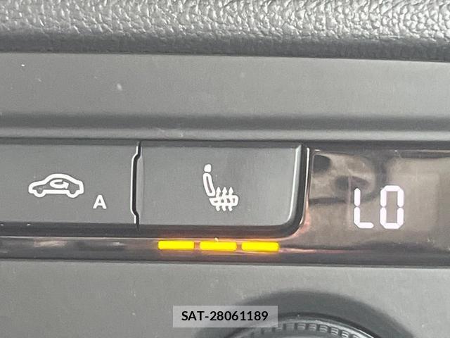 VolksWagen THE BEETLE 2015-07 8224418-3