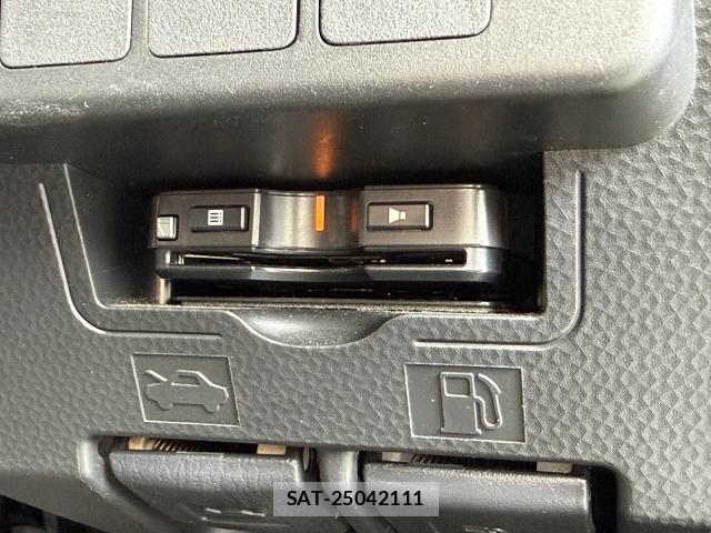 Daihatsu THOR 2018-04 8221179-9