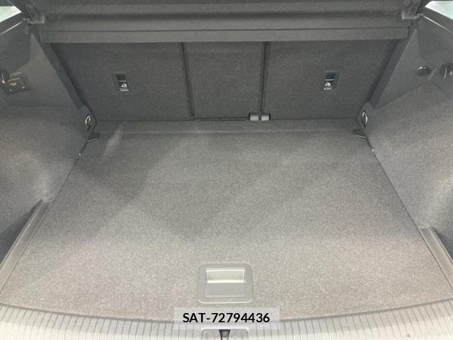 VolksWagen TIGUAN 2021-10 8222472-12