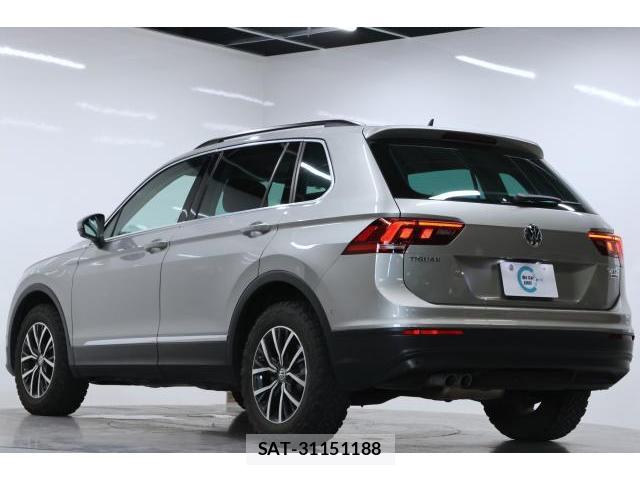 VolksWagen TIGUAN 2019-07 8222932-1