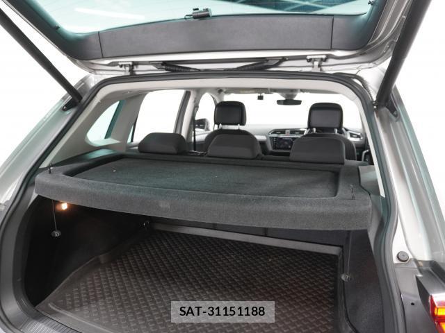 VolksWagen TIGUAN 2019-07 8222932-16