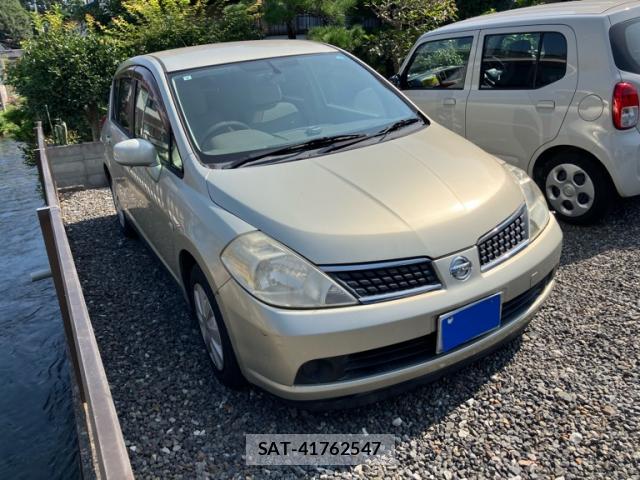 Nissan TIIDA 2005-09 8219829-1