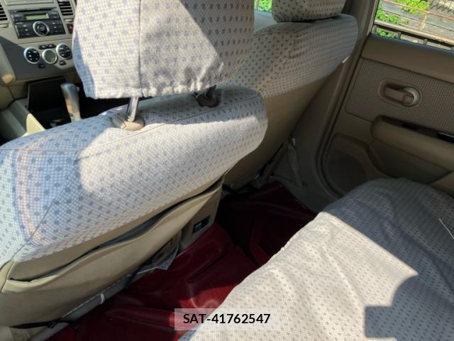 Nissan TIIDA 2005-09 8219829-11