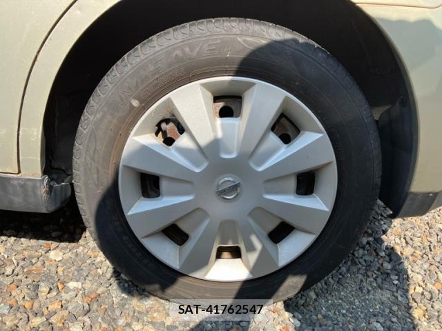 Nissan TIIDA 2005-09 8219829-5
