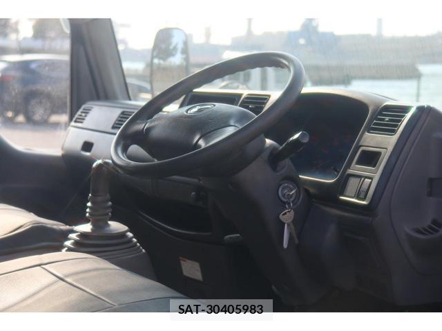 Mazda TITAN DASH 2009-02 8222936-10