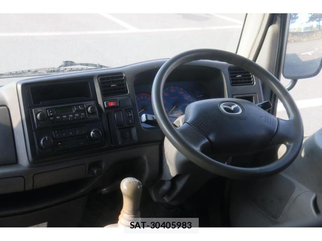 Mazda TITAN DASH 2009-02 8222936-11
