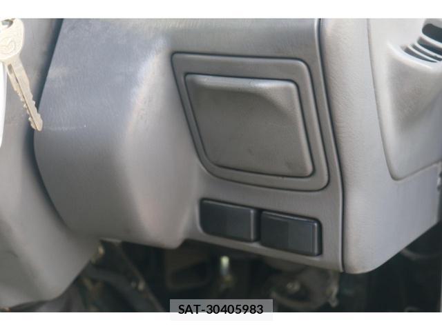 Mazda TITAN DASH 2009-02 8222936-12