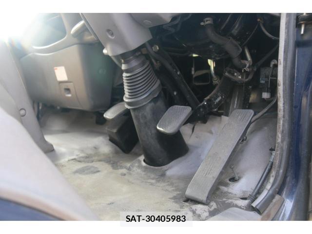 Mazda TITAN DASH 2009-02 8222936-13