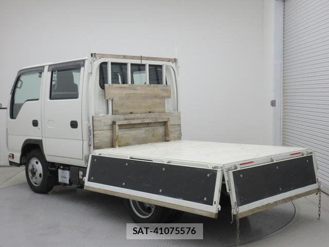 Mazda TITAN 2020-03 8216709-12