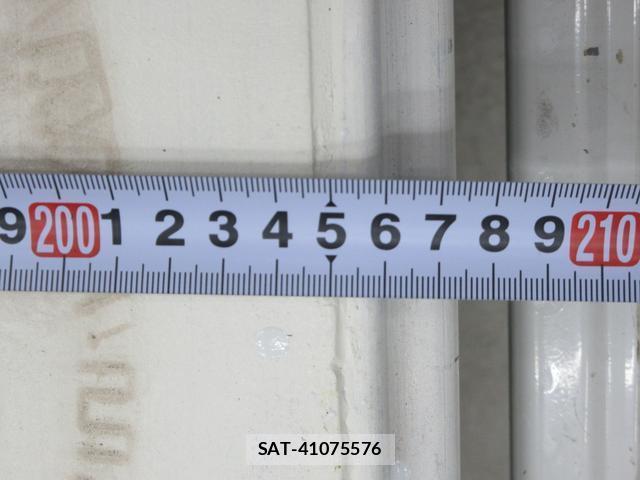 Mazda TITAN 2020-03 8216709-13