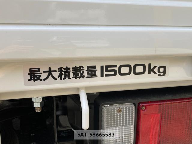 Mazda TITAN 2010-08 8218735-14