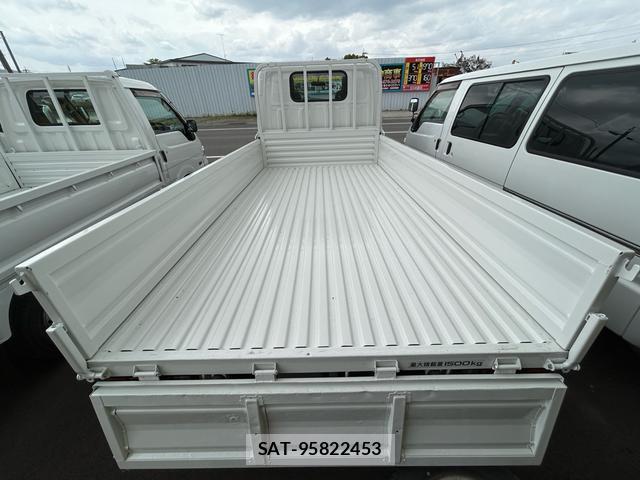 Mazda TITAN 2009-04 8218737-14