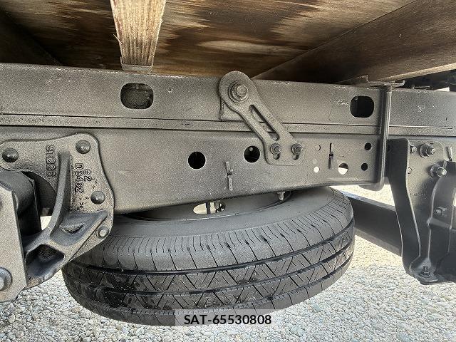 Mazda TITAN 2010-06 8223563-16