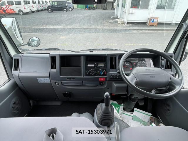 Mazda TITAN 2019-04 8224757-11