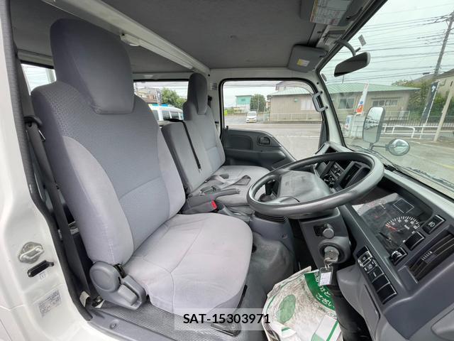 Mazda TITAN 2019-04 8224757-12
