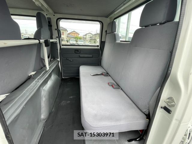 Mazda TITAN 2019-04 8224757-15