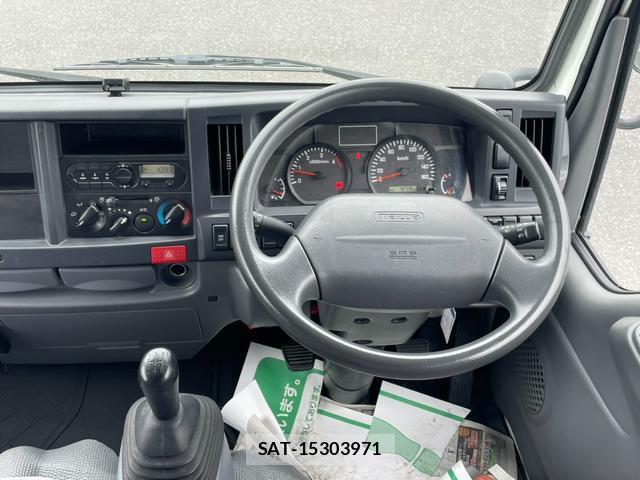 Mazda TITAN 2019-04 8224757-16