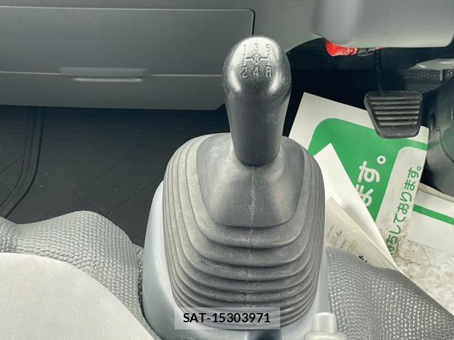 Mazda TITAN 2019-04 8224757-17