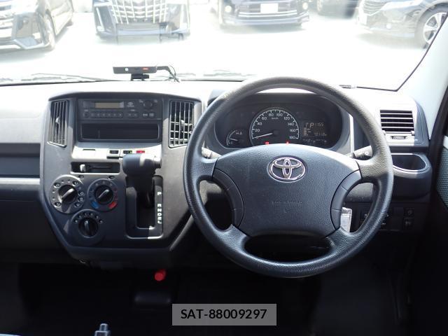 Toyota TOWNACE VAN 2021-05 8218378-17