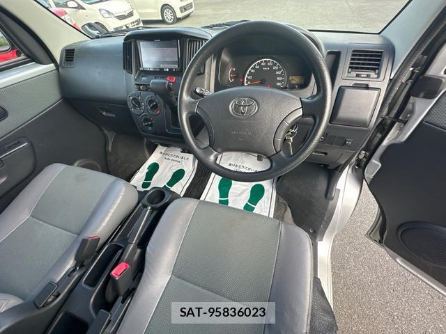 Toyota TOWNACE VAN 2018-06 8218417-11