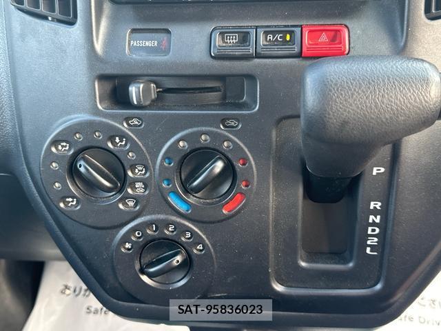 Toyota TOWNACE VAN 2018-06 8218417-7