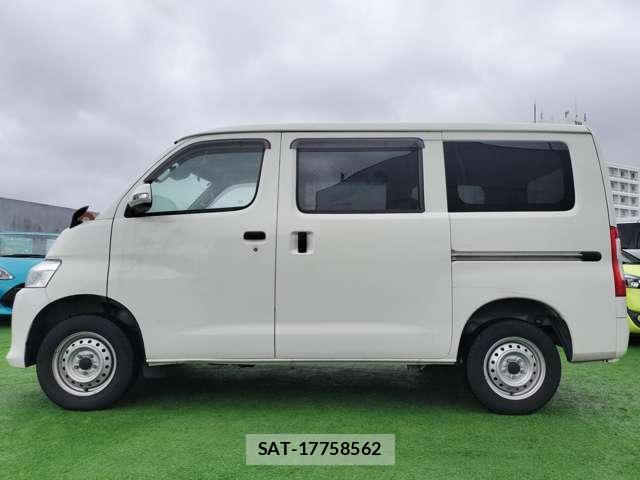Toyota TOWNACE VAN 2021-06 8220596-17