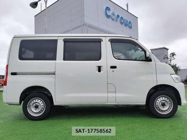 Toyota TOWNACE VAN 2021-06 8220596-18