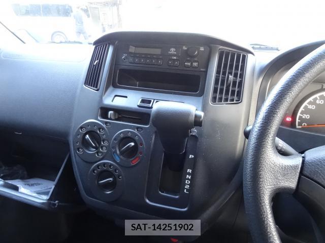 Toyota TOWNACE VAN 2019-07 8221267-15