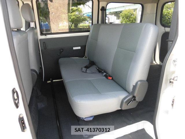 Toyota TOWNACE VAN 2017-04 8221619-14