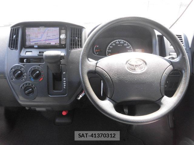 Toyota TOWNACE VAN 2017-04 8221619-9