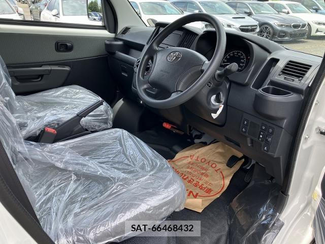 Toyota TOWNACE VAN 2026-06 8222580-4