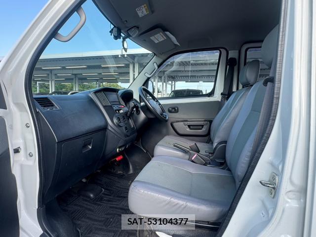 Toyota TOWNACE VAN 2017-06 8222589-3