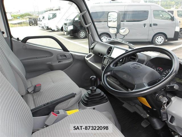 Toyota TOYOACE 2019-10 8218801-11