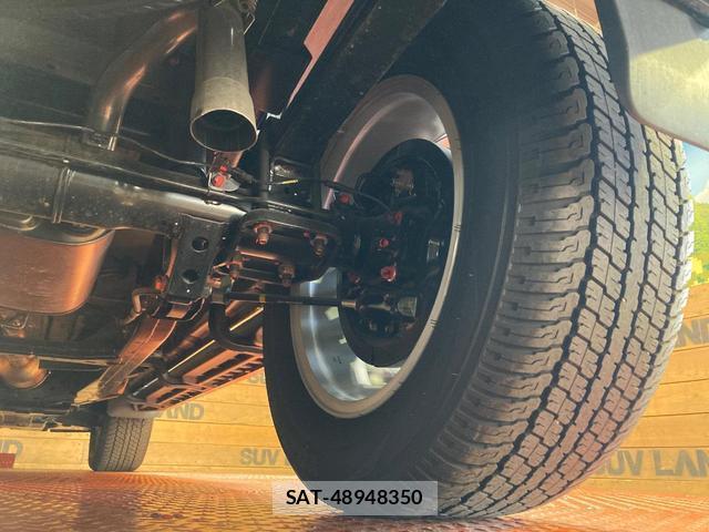 Mitsubishi TRITON 2024-10 8217308-19