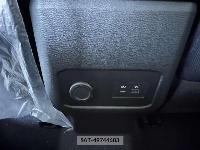 Mitsubishi TRITON 2025-09 8218261-8