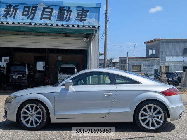 Audi TT 2011-12 8224402-10