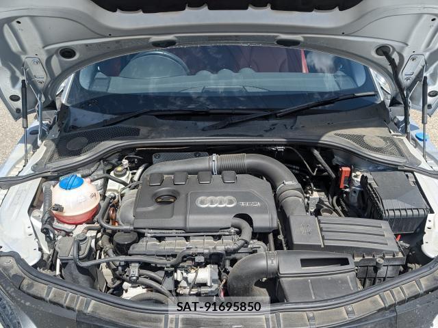 Audi TT 2011-12 8224402-7