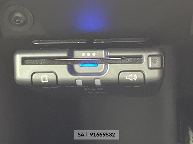Renault TWINGO 2022-06 8216876-5